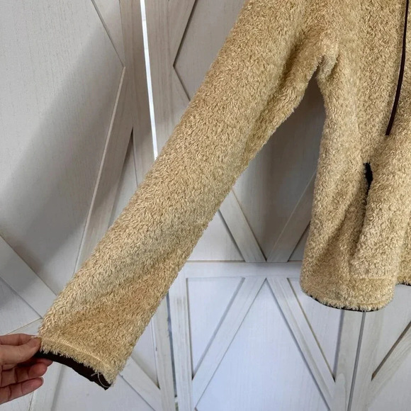 Mountain Hardwear Monkey Fleece V-Neck Pullover Hoodie - Picture 4 of 5